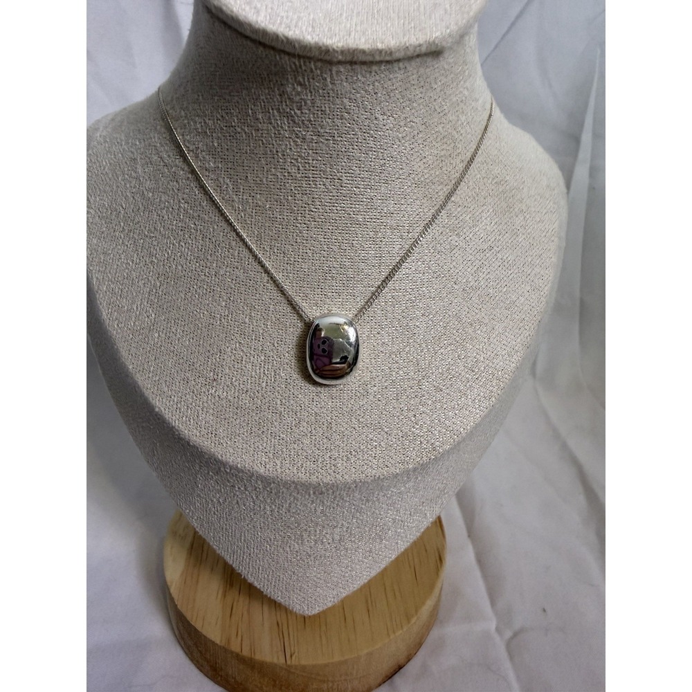 Sterling Silver Woman's 925Su Round Oval Pendant Chain Necklace 8 Inches